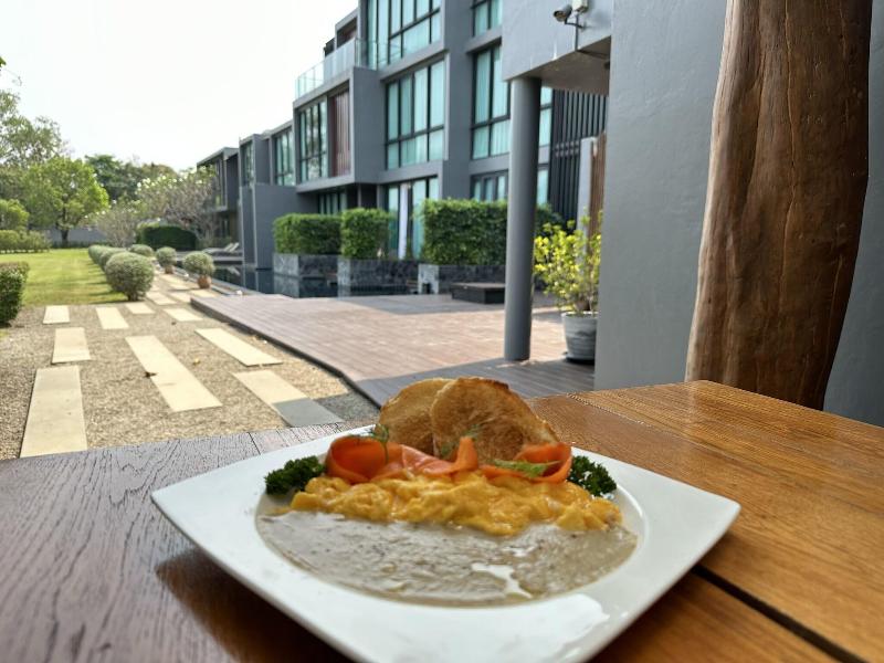 Zensala Riverpark Resort - Restoran