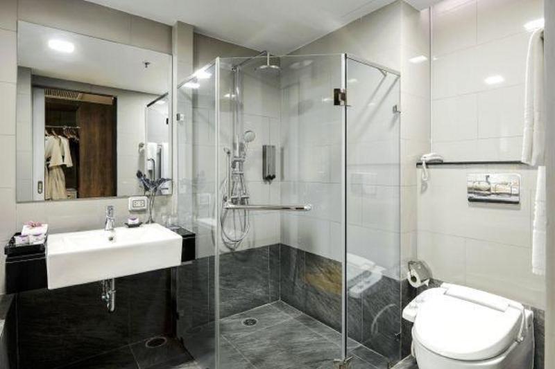 TK. Palace Hotel & Convention Bangkok - Oda
