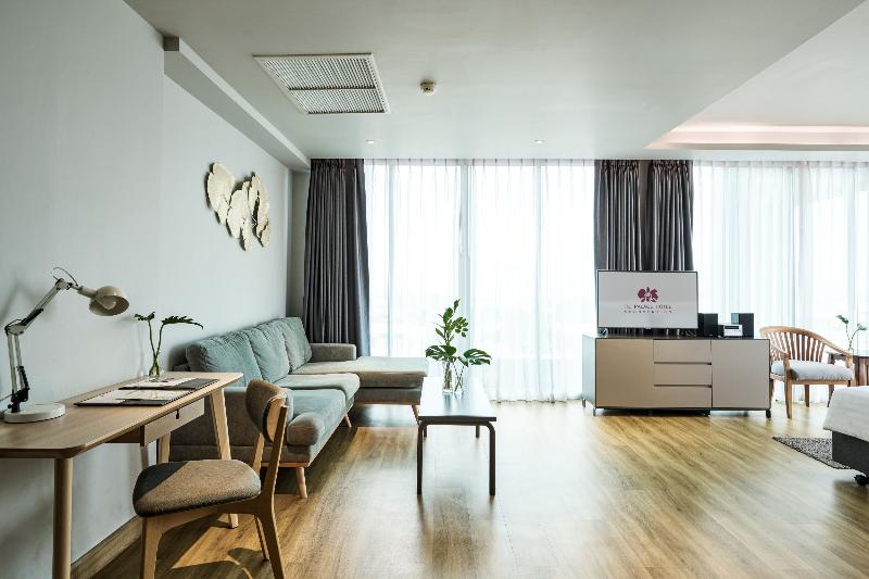 TK. Palace Hotel & Convention Bangkok - Oda