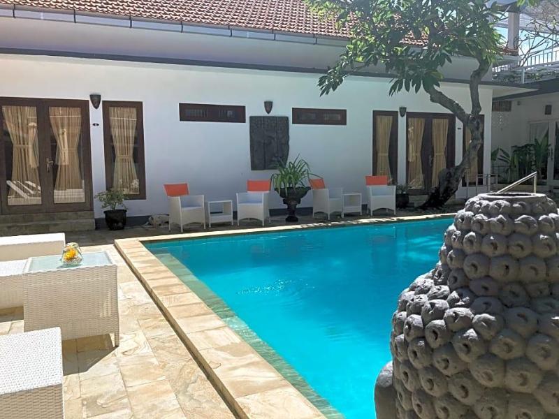 Villa Agung Beach Inn - Oda