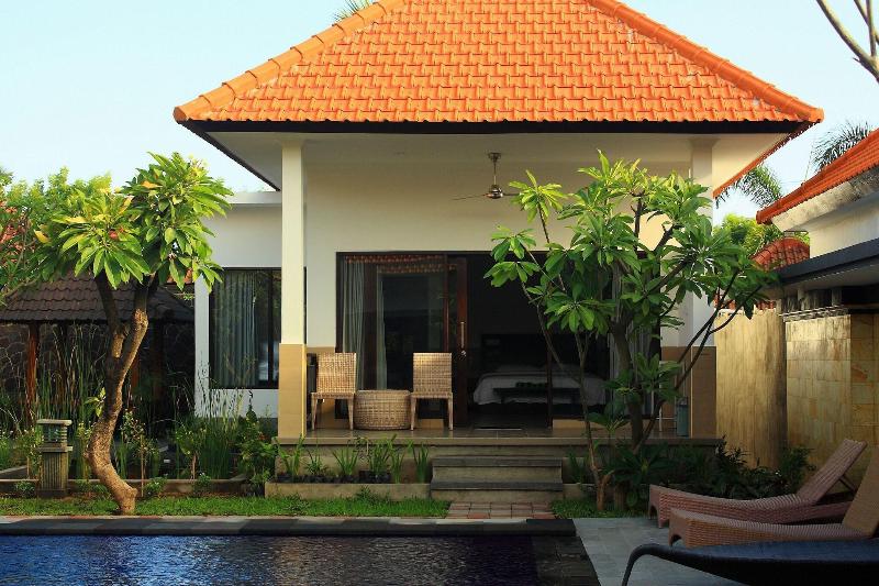 Puri Tulamben Dive Resort - Teras