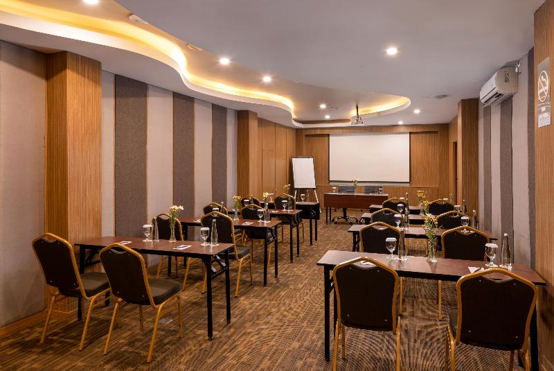 Taksu Sanur Hotel - Toplantı