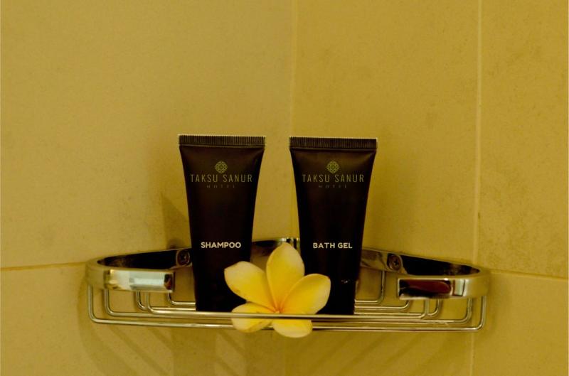 Taksu Sanur Hotel - Oda