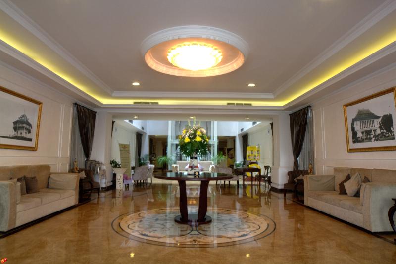 Amarelo Hotel Solo - Lobi
