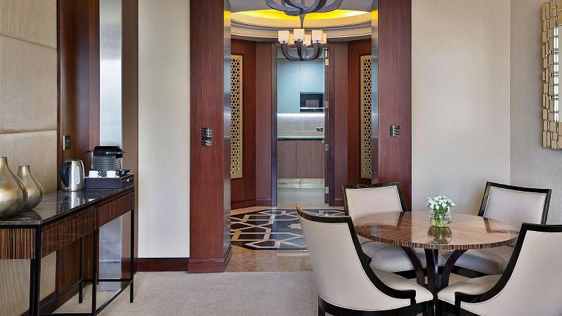 Conrad Hotel Dubai - Oda