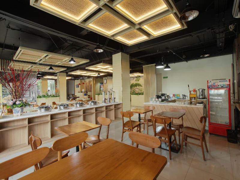 Lynt Hotel Jakarta - Restoran