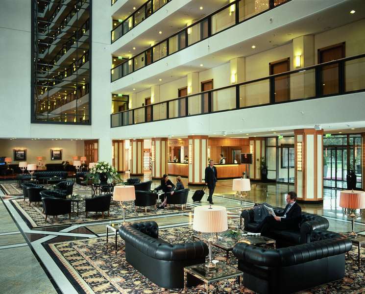 Maritim Hotel Dresden - Lobi