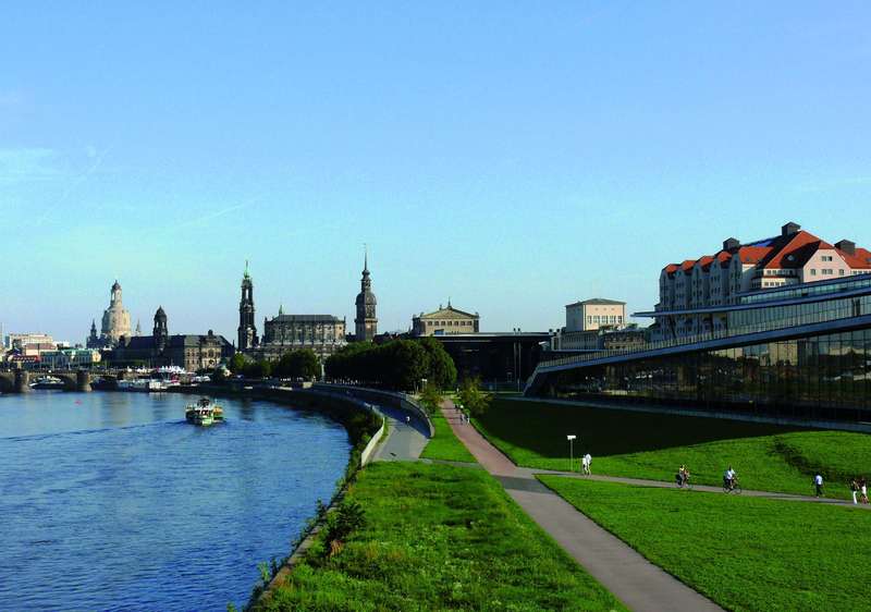 Maritim Hotel Dresden - Genel
