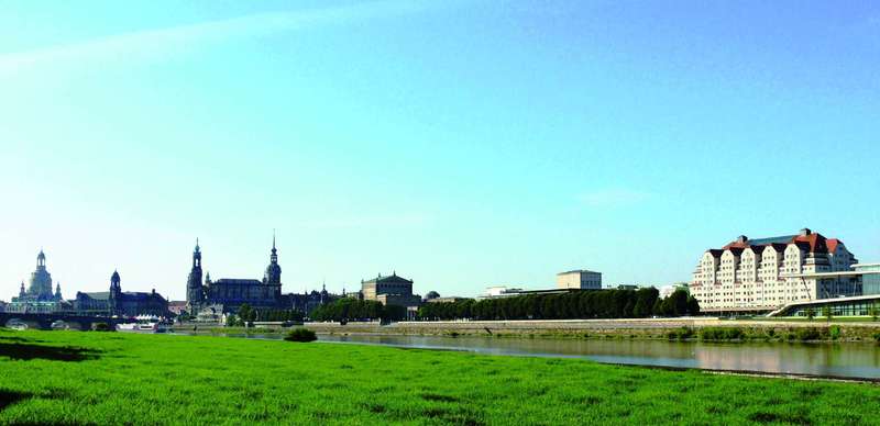 Maritim Hotel Dresden - Genel