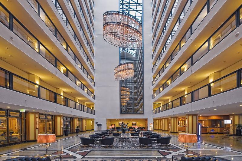 Maritim Hotel Dresden - Genel