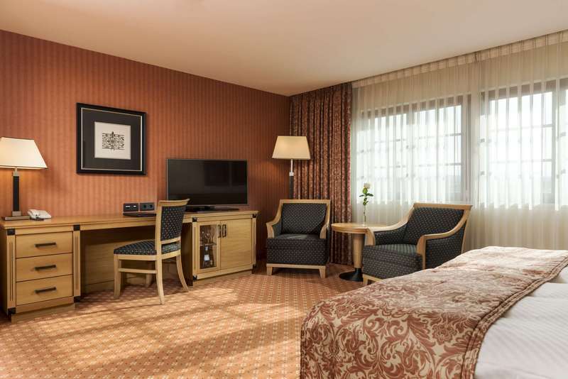Maritim Hotel Dresden - Oda