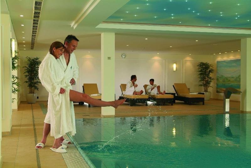 Maritim Hotel Dresden - Havuz