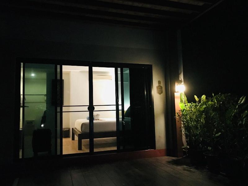 At Home Resort - Genel