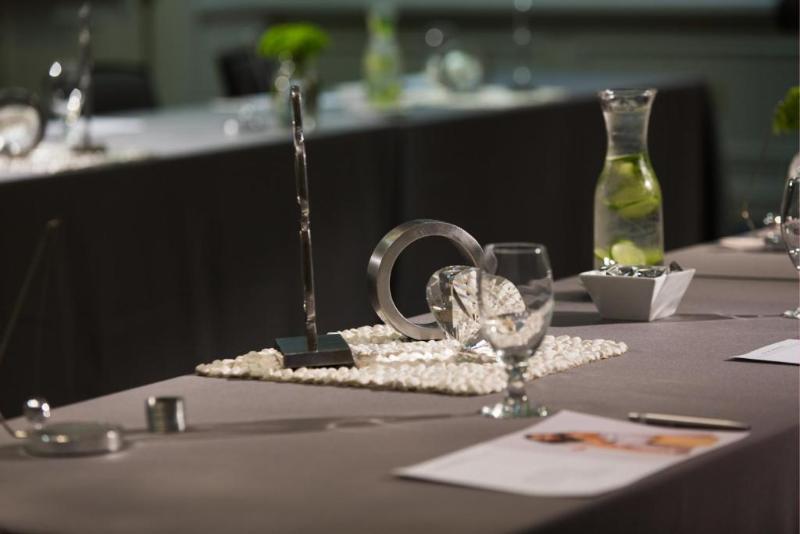 Renaissance Meadowlands Hotel - Toplantı