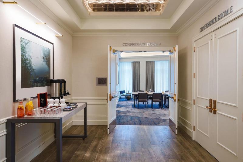 Renaissance Meadowlands Hotel - Toplantı