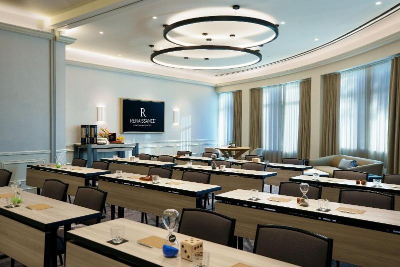 Renaissance Meadowlands Hotel - Toplantı