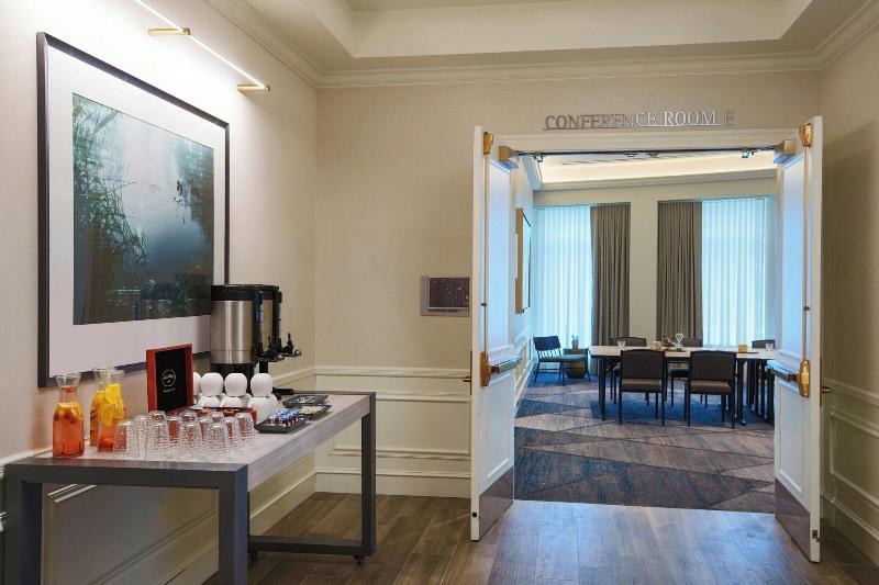 Renaissance Meadowlands Hotel - Toplantı