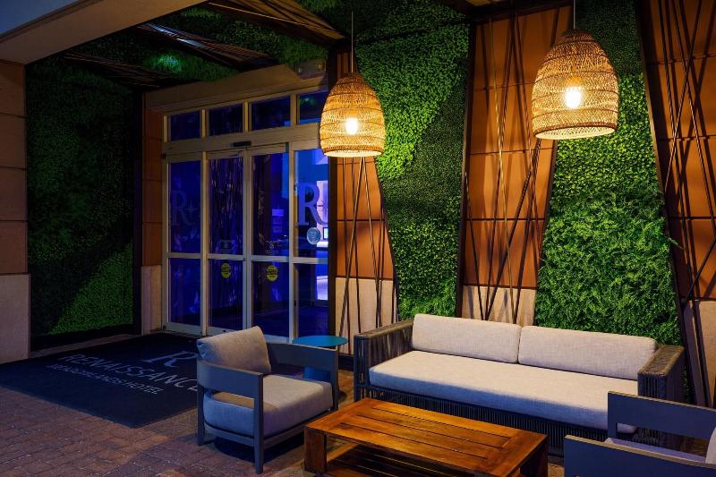 Renaissance Meadowlands Hotel - Genel