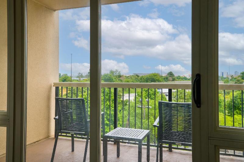 Renaissance Meadowlands Hotel - Oda