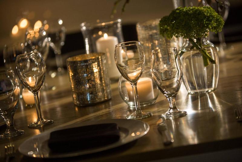 Renaissance Meadowlands Hotel - Restoran