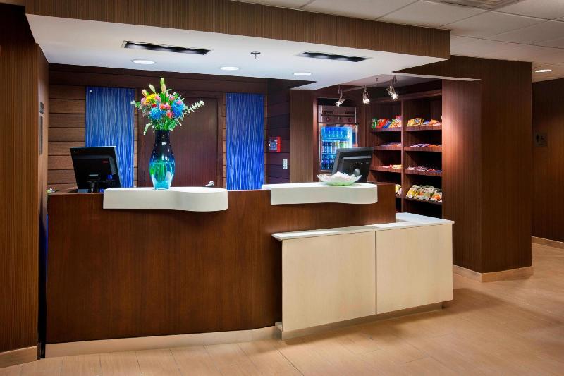 Fairfield Inn East Rutherford Meadowlands - Lobi