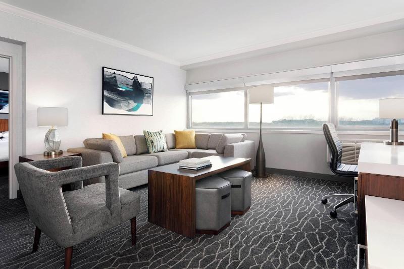 Delta Woodbridge Hotel - Oda