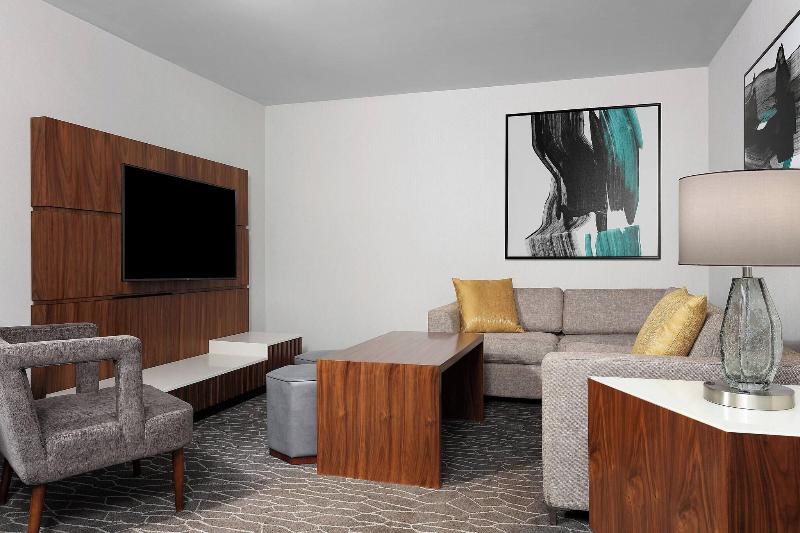 Delta Woodbridge Hotel - Oda
