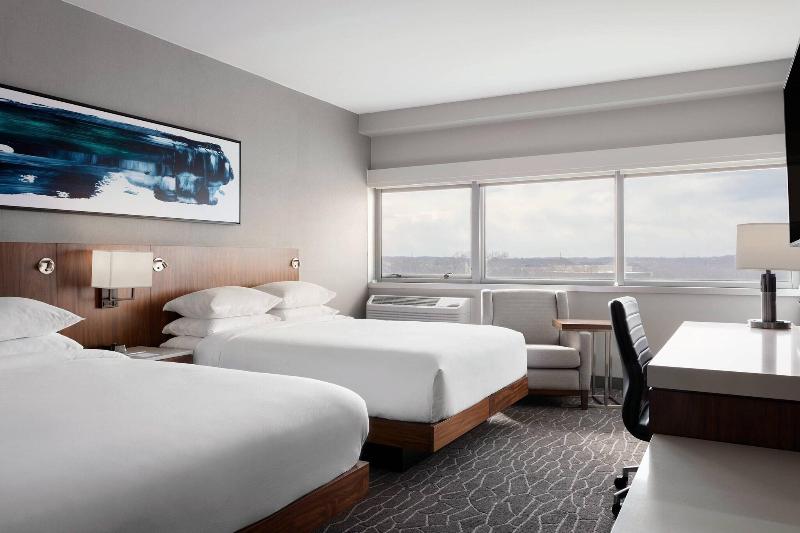 Delta Woodbridge Hotel - Oda