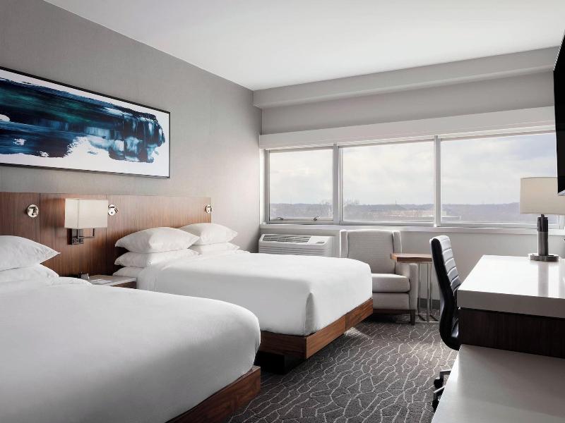 Delta Woodbridge Hotel - Oda