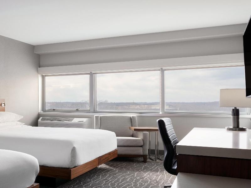 Delta Woodbridge Hotel - Oda