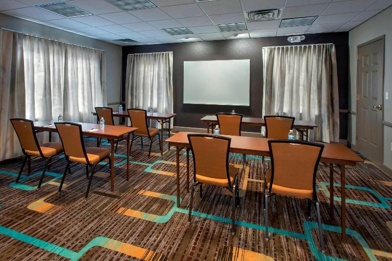 Residence Inn Somerset - Toplantı