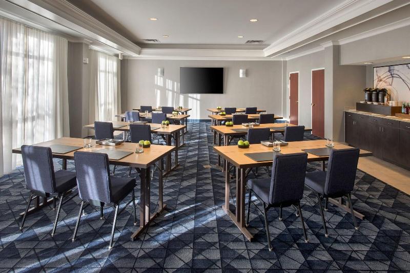 Courtyard Basking Ridge - Toplantı