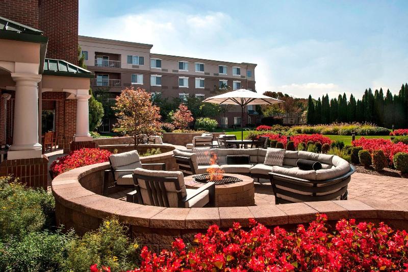Courtyard Basking Ridge - Teras