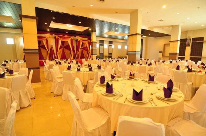 Aston Ketapang City - Restoran