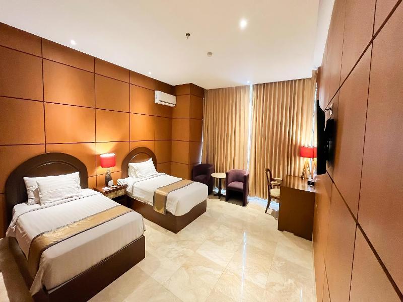 Royal Senyiur Hotel Tretes - Oda
