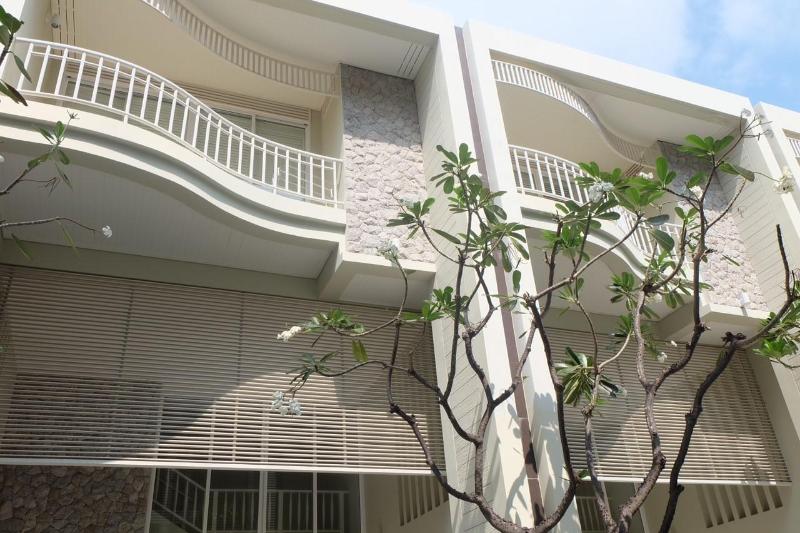 Baan Sea Talay - Genel