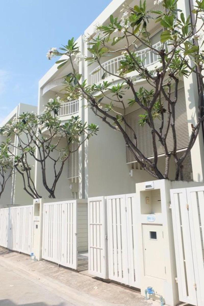 Baan Sea Talay - Genel