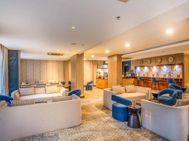 Haven Plaza - Bar