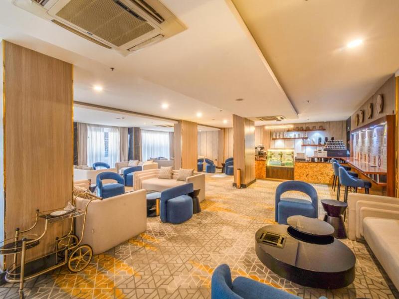 Haven Plaza - Lobi