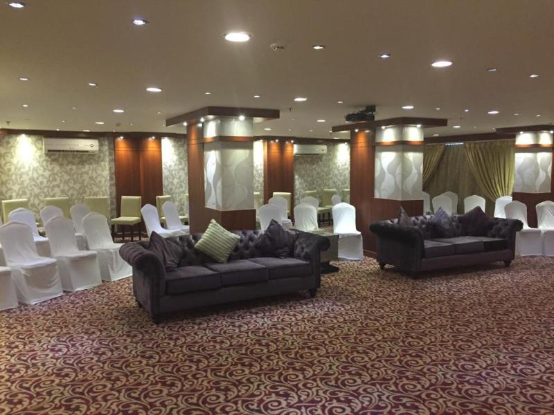 Haven Plaza - Toplantı