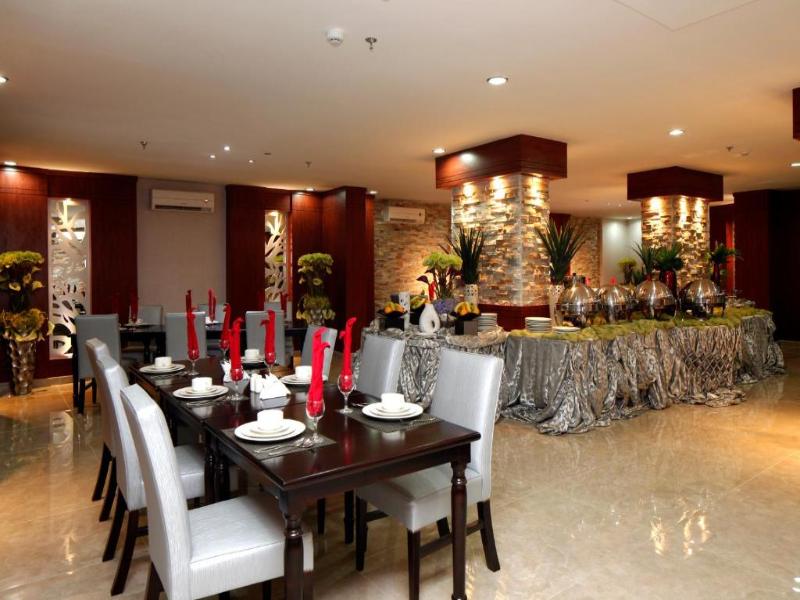 Haven Plaza - Restoran