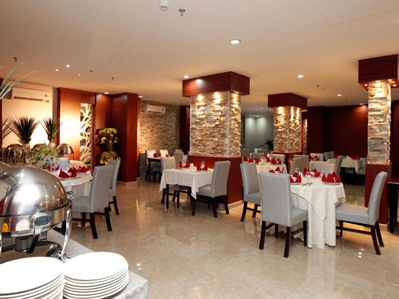 Haven Plaza - Restoran