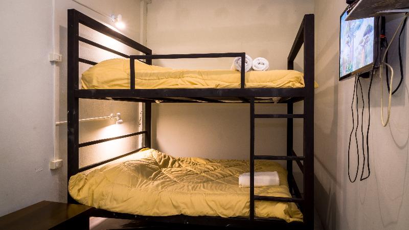 Gotum Hostel 2 & Money Exchange by ZUZU - Oda