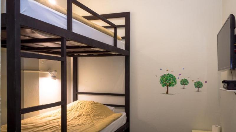 Gotum Hostel 2 & Money Exchange by ZUZU - Oda
