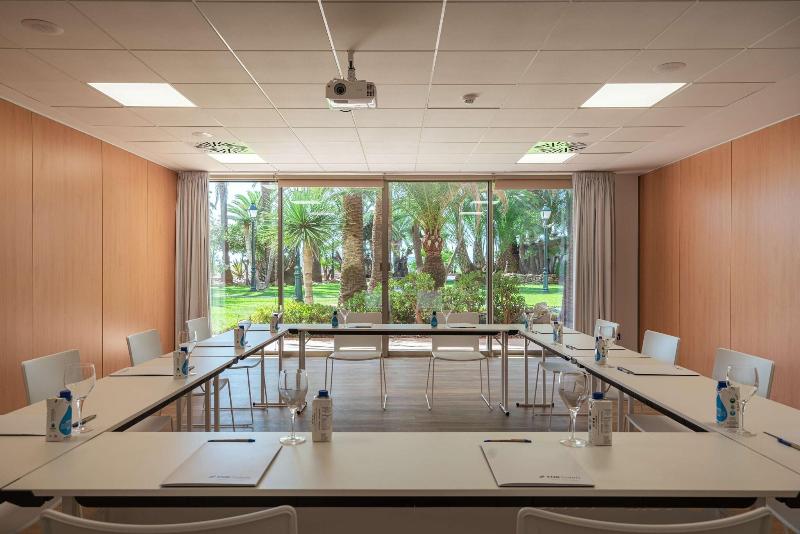 THB Los Molinos - Toplantı
