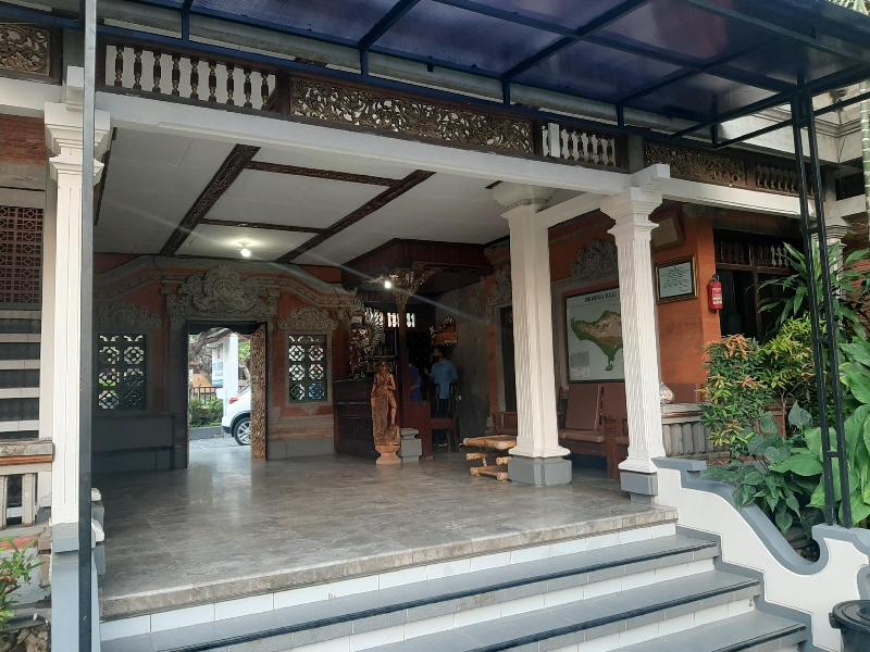 Dewa Bharata Candidasa - Lobi