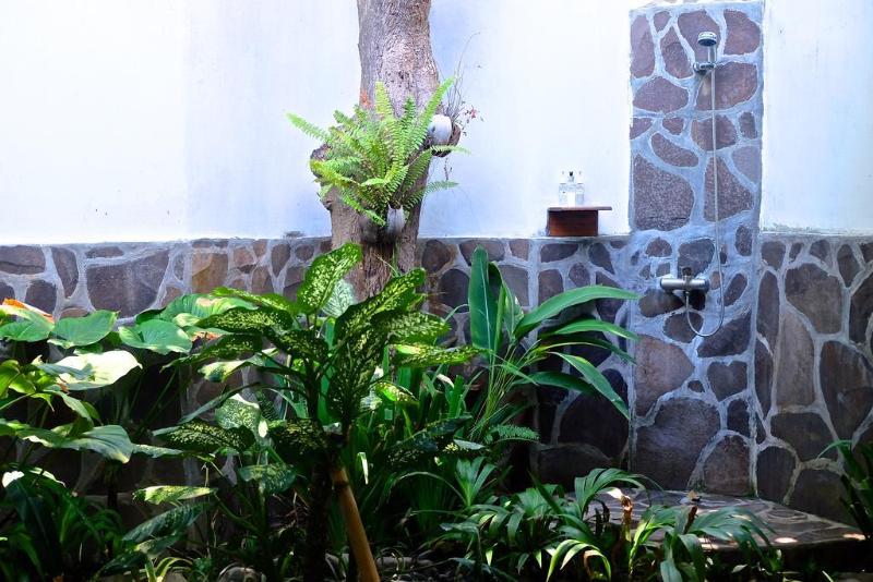 Villa Boreh Beach Resort And Spa - Genel