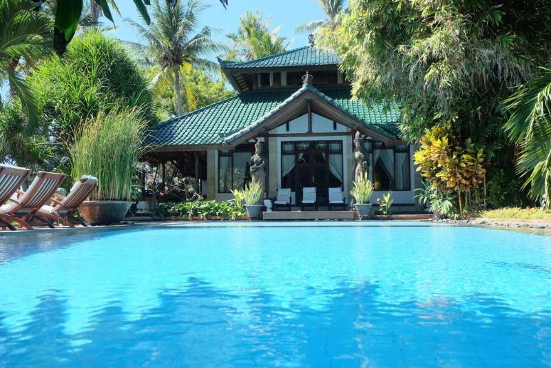 Villa Boreh Beach Resort And Spa - Genel