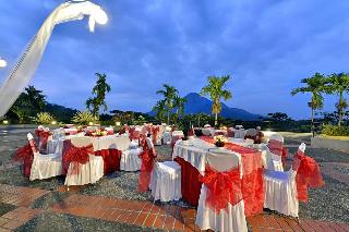 Grand Whiz Hotel Trawas fotoÄŸrafÄ±