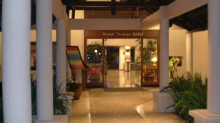 Grand Whiz Hotel Trawas fotoÄŸrafÄ±